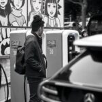 La recharge électrique dans l’art et la culture populaire