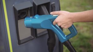 Lire la suite à propos de l’article Les défis de l’électrification dans les zones rurales : quelles solutions ?